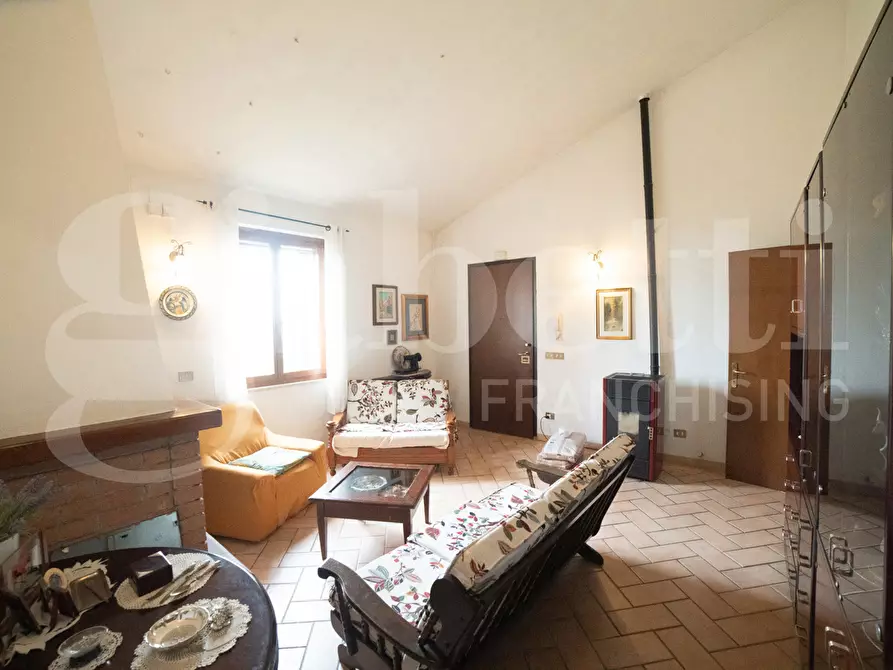 Immagine 6 di Casa indipendente in vendita  in Via PIETRO NENNI, 13 a Torgiano