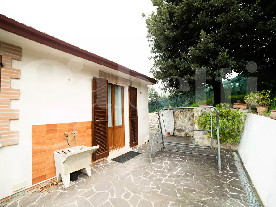 Immagine 3 di Casa indipendente in vendita  in Via PIETRO NENNI, 13 a Torgiano