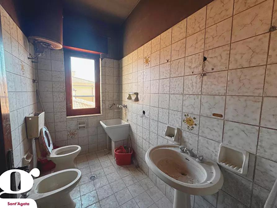 Immagine 13 di Appartamento in vendita  in Via GIOVANNI MELI, 2 a Sant'agata Di Militello