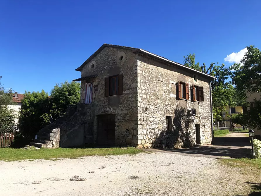 Immagine 1 di Casa indipendente in vendita  in Strada Provinciale 200, 99 a Trivigliano