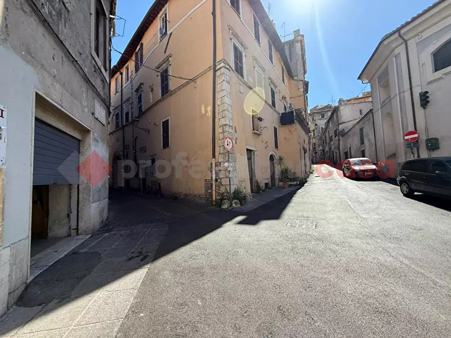 Immagine 1 di Appartamento in vendita  in Via del Riserraglio, 3 a Tivoli