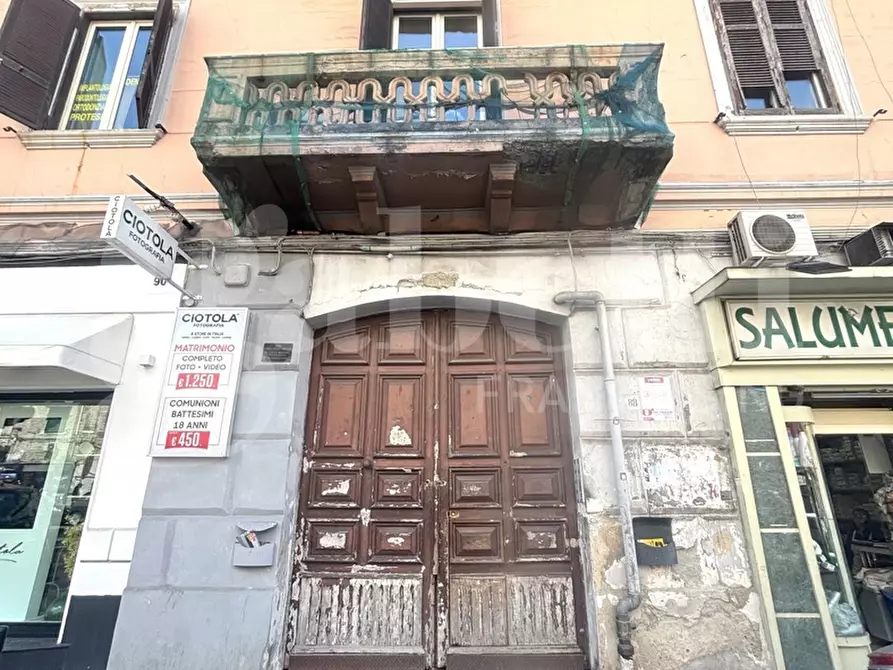 Immagine 1 di Appartamento in affitto  in Via calata capodichino, 88 a Napoli