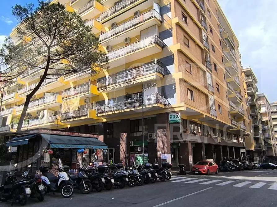 Immagine 39 di Appartamento in vendita  in Via Gabriele Jannelli, 190 a Napoli