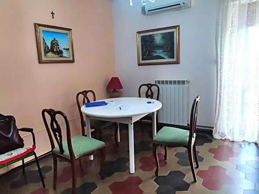 Immagine 11 di Appartamento in vendita  in Via ANNUNZIATA, 37 a San Vito Sullo Ionio