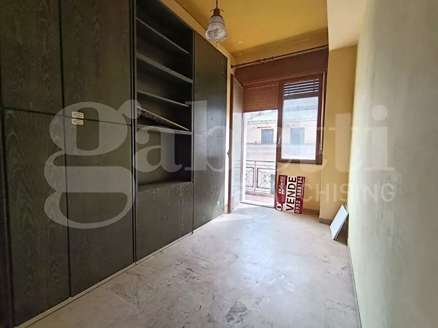 Immagine 14 di Appartamento in vendita  in Via CAVOUR, 235 a Vittoria