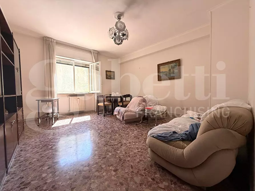 Immagine 18 di Appartamento in vendita  in Via michele guadagno a Napoli