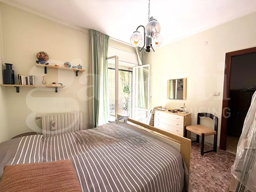 Immagine 28 di Appartamento in vendita  in Via michele guadagno a Napoli