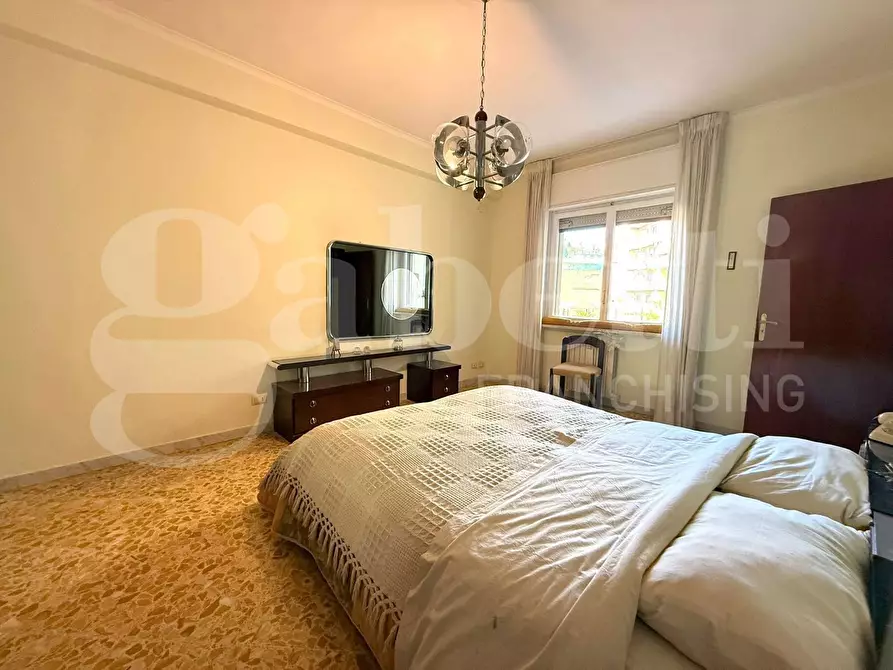 Immagine 27 di Appartamento in vendita  in Via michele guadagno a Napoli