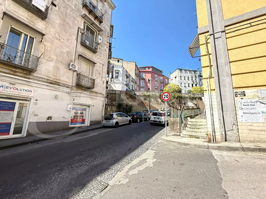 Immagine 41 di Appartamento in vendita  in Via michele guadagno a Napoli