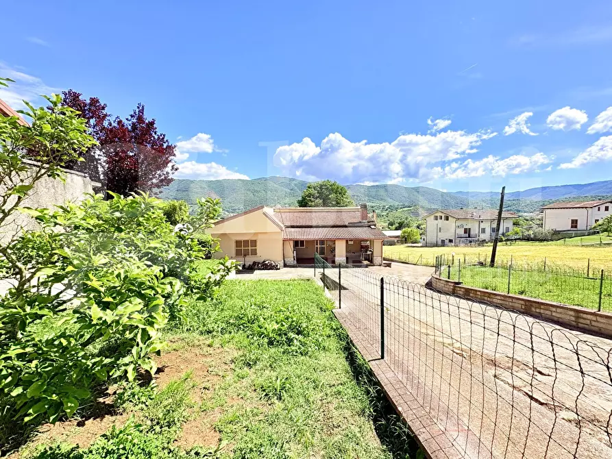 Immagine 17 di Villa in vendita  in Via San Valentino, 14 a Gavignano