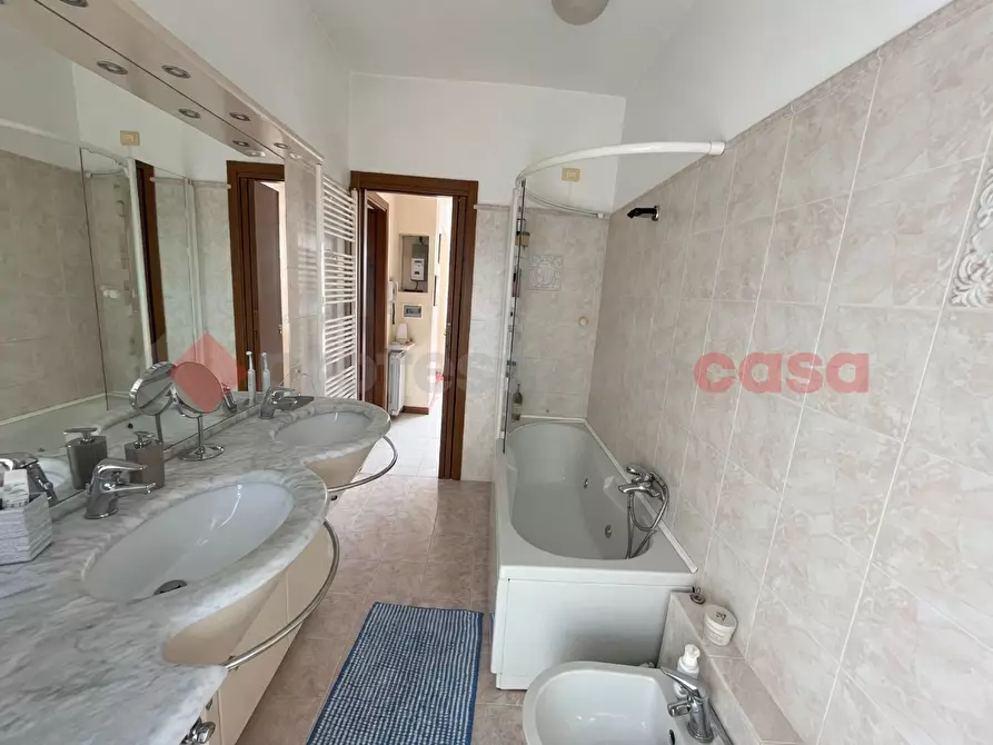 Immagine 19 di Appartamento in vendita  in Via xxix maggio, 223 a Legnano
