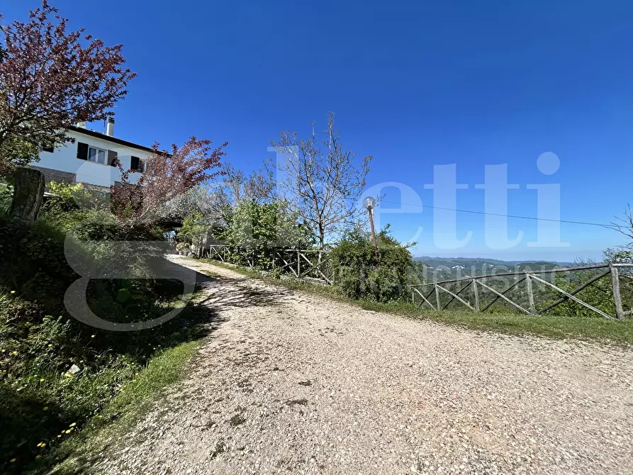 Immagine 10 di Villa in vendita  in Via NAPOLEONICA a Loiano
