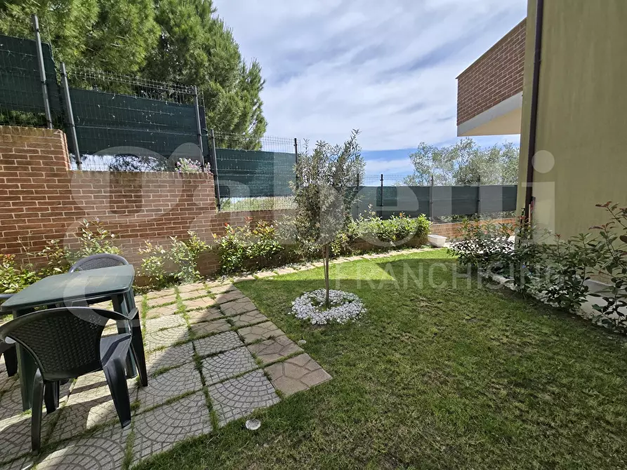 Immagine 2 di Villetta a schiera in vendita  in Via Francia, 3 a Roseto Degli Abruzzi