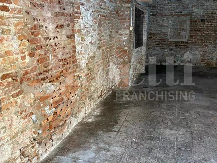 Immagine 2 di Magazzino in vendita  in Via CHIOGGIA - CORSO DEL POPOLO, 00 a Chioggia