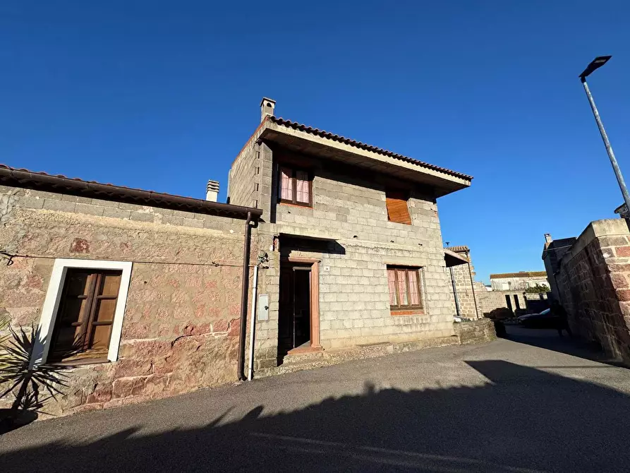 Immagine 2 di Casa indipendente in vendita  in Via Eleonora, 4 a Fordongianus