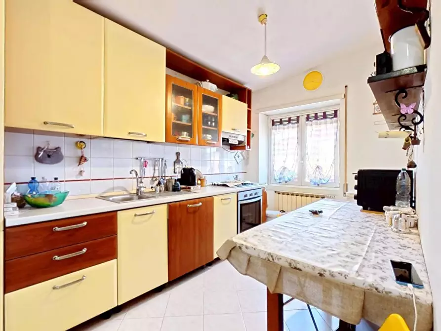 Immagine 4 di Appartamento in vendita  in Via BOVEGNO, 16 a Roma