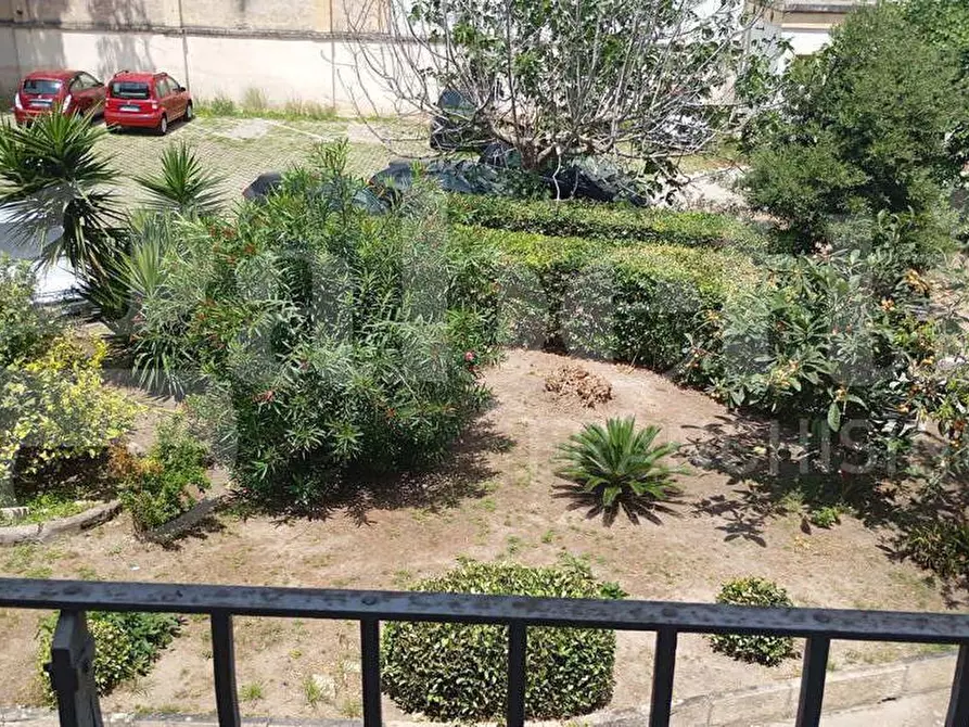 Immagine 1 di Appartamento in vendita  in Via Imperatore Adriano, 28 a Lecce