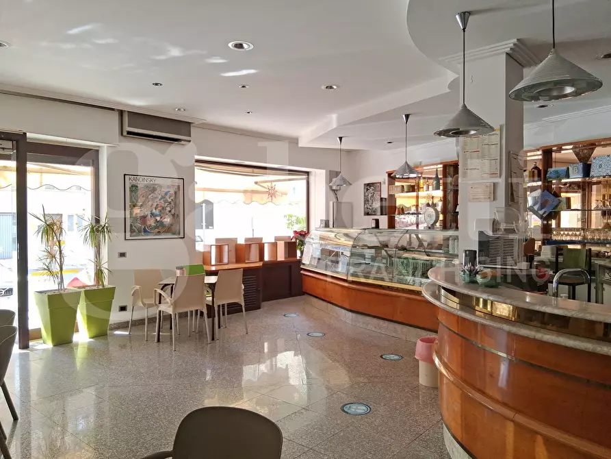 Immagine 2 di Negozio in vendita  in Via Ingegnere Migliorisi, 8 a Ragusa