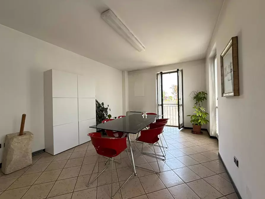 Immagine 4 di Appartamento in vendita  in Via contrada del barbone, 1 a Rovato