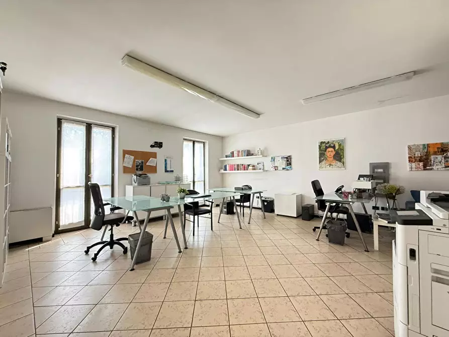 Immagine 9 di Appartamento in vendita  in Via contrada del barbone, 1 a Rovato