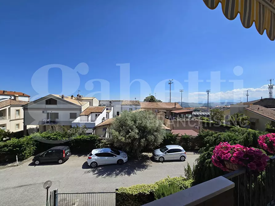 Immagine 15 di Appartamento in vendita  in Via Bellini, 8 a Giulianova
