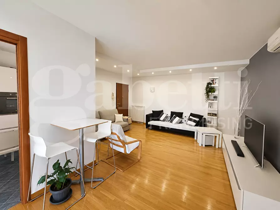 Immagine 1 di Appartamento in vendita  in Via Bellini, 8 a Giulianova