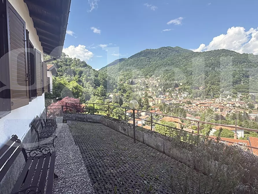 Immagine 31 di Appartamento in vendita  in Via Castellit, snc a Asso