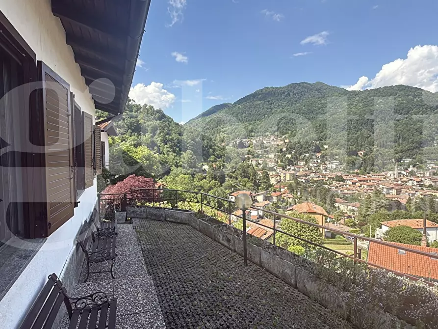 Immagine 32 di Appartamento in vendita  in Via Castellit, snc a Asso