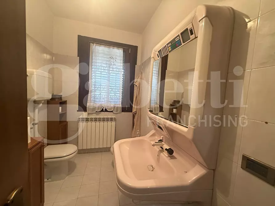 Immagine 13 di Appartamento in vendita  in Via Castellit, snc a Asso