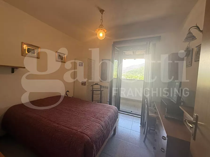 Immagine 11 di Appartamento in vendita  in Via Castellit, snc a Asso