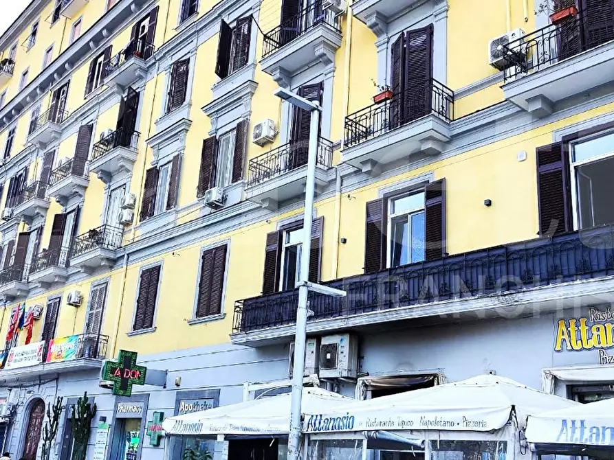 Immagine 1 di Appartamento in vendita  in Piazza Garibaldi a Napoli