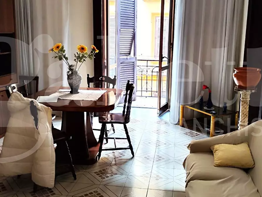 Immagine 2 di Appartamento in vendita  in Piazza Garibaldi a Napoli