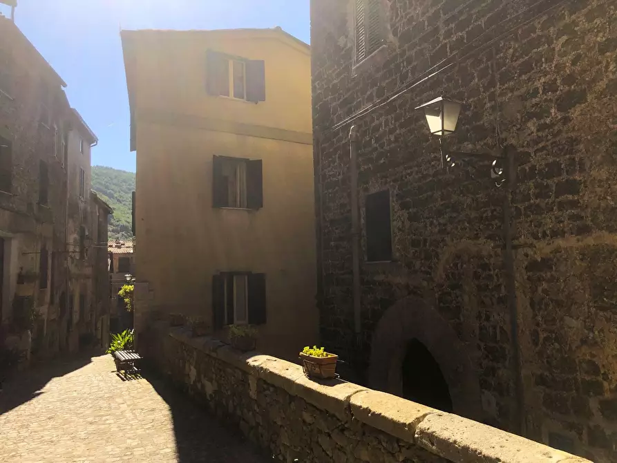 Immagine 2 di Casa indipendente in vendita  in Via della Cisterna, 27 a Guarcino