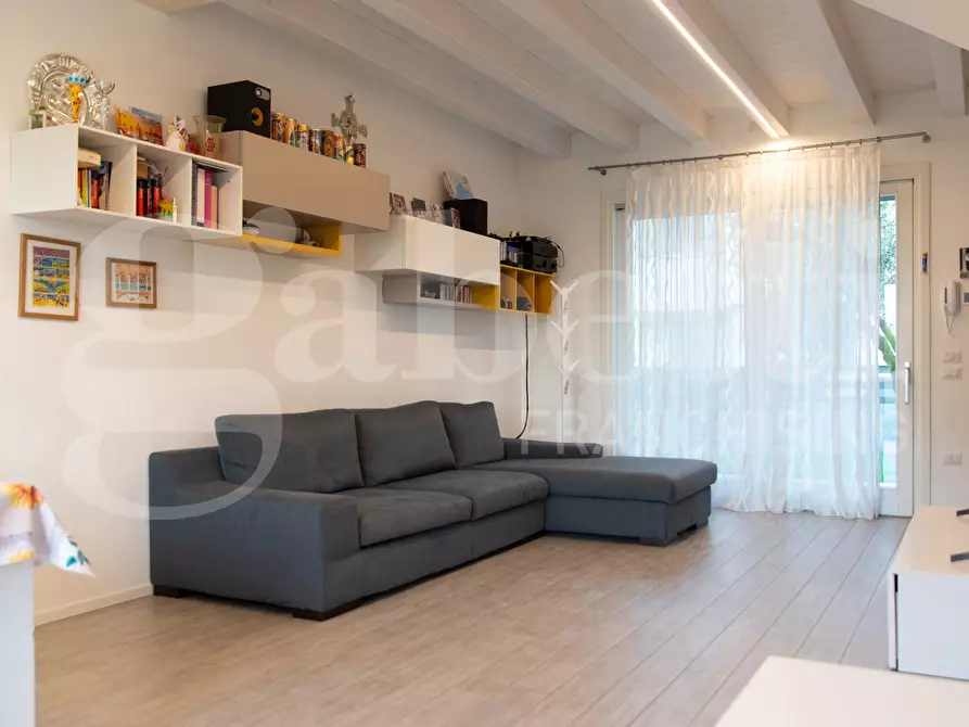 Immagine 2 di Villetta a schiera in vendita  in Via Terraglio, . a Venezia