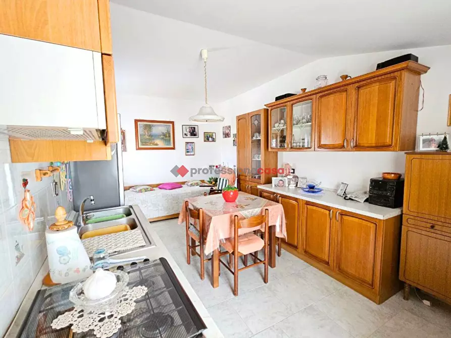 Immagine 10 di Casa indipendente in vendita  in Via Petrarca, 7 a Rignano Garganico