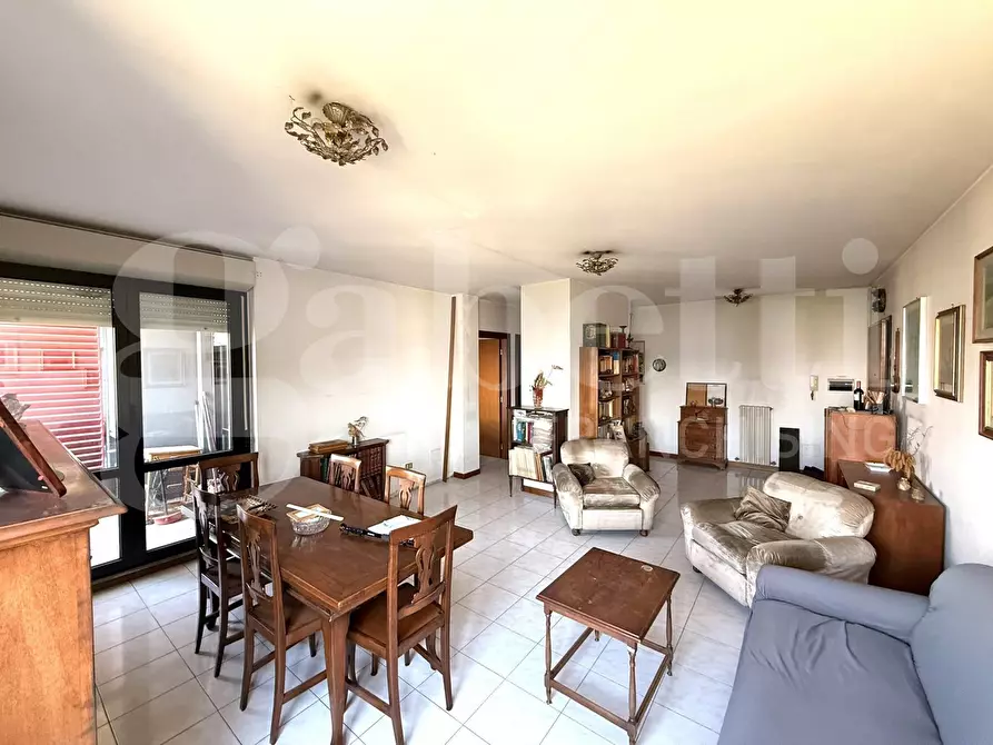 Immagine 2 di Appartamento in vendita  in Via Renato Cesarini, 97 a Roma