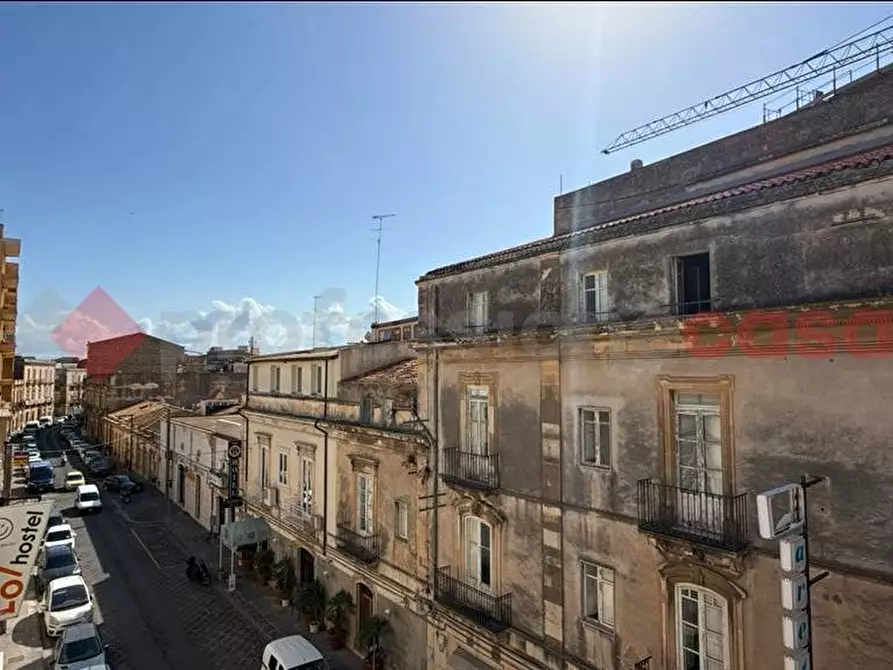 Immagine 1 di Appartamento in vendita  in Via francesco crispi, 102 a Siracusa