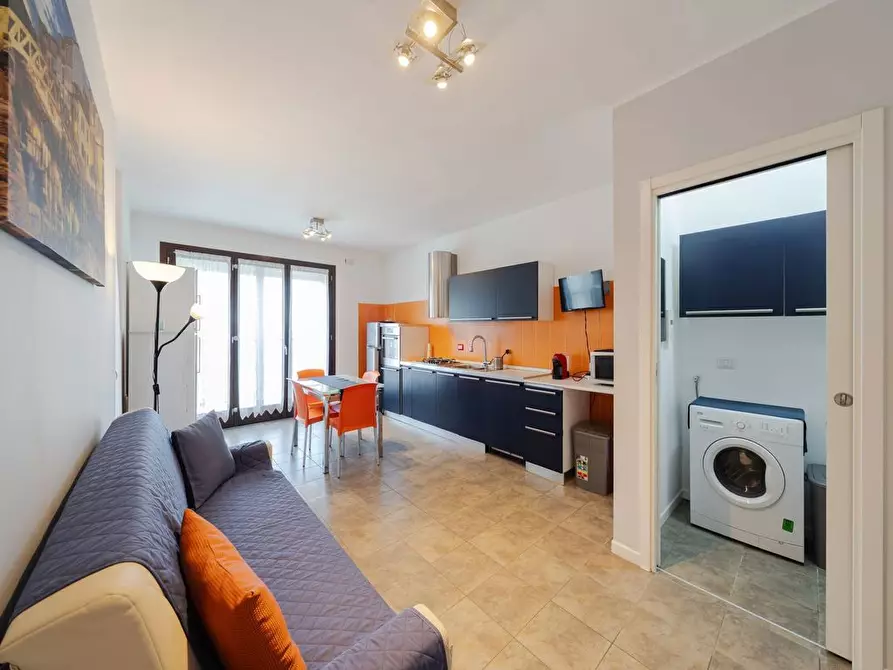 Immagine 2 di Appartamento in vendita  in Via ANSALDO, 12 a Milano