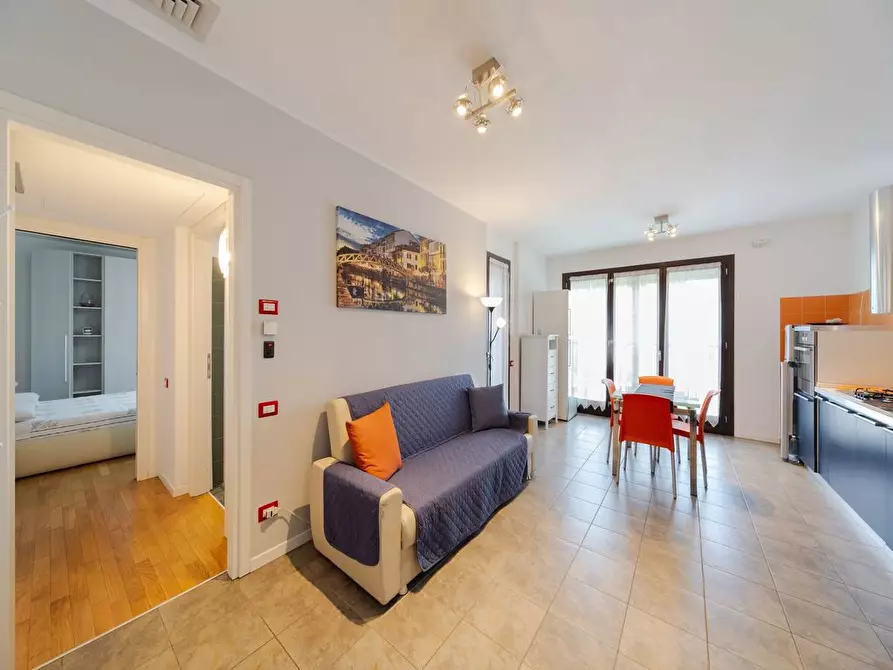 Immagine 3 di Appartamento in vendita  in Via ANSALDO, 12 a Milano