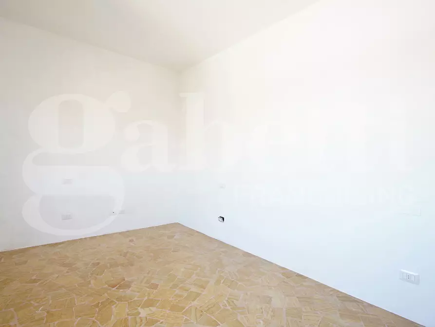Immagine 12 di Appartamento in vendita  in Via Tevere, . a Venezia