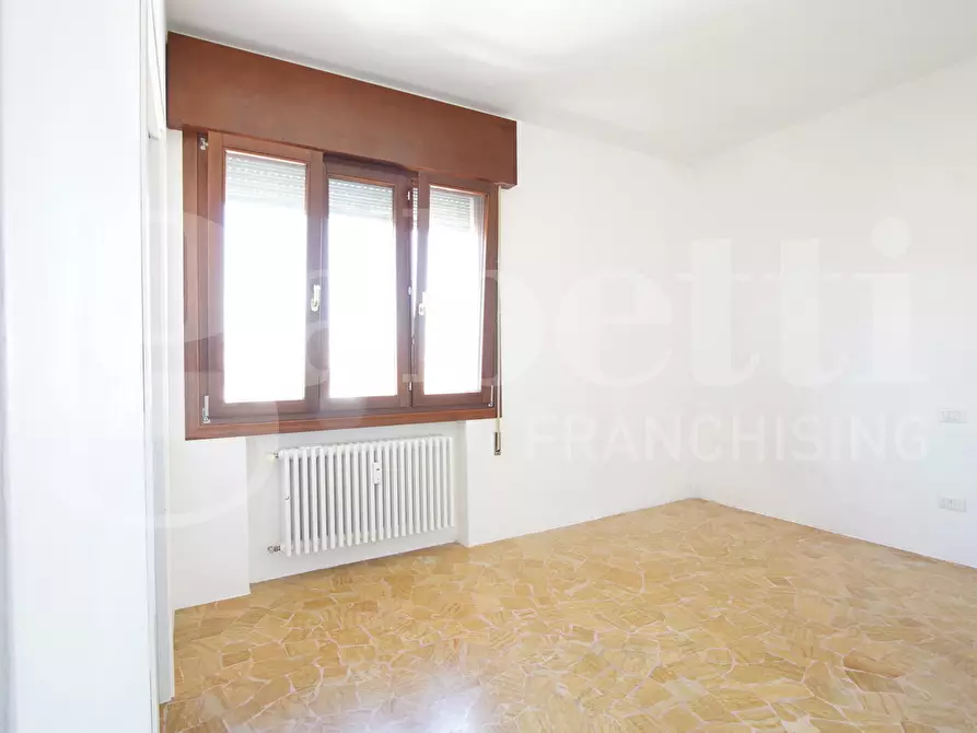 Immagine 8 di Appartamento in vendita  in Via Tevere, . a Venezia