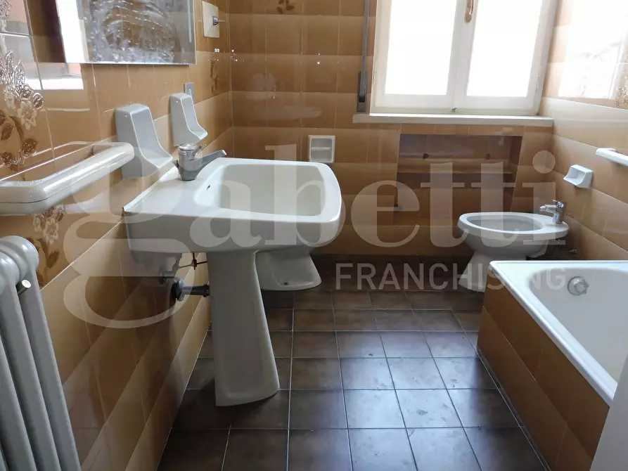 Immagine 5 di Appartamento in vendita  in Via G. Battisti a Bolzano Vicentino