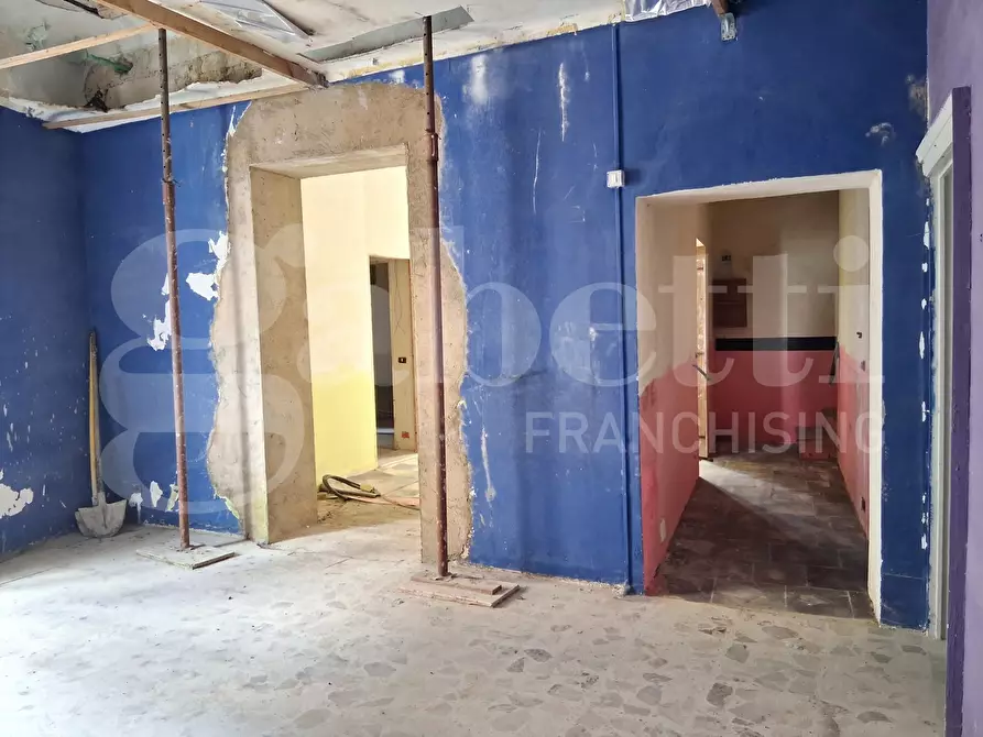 Immagine 9 di Palazzo in vendita  in Via Felicia SchininÃ , 216 a Ragusa