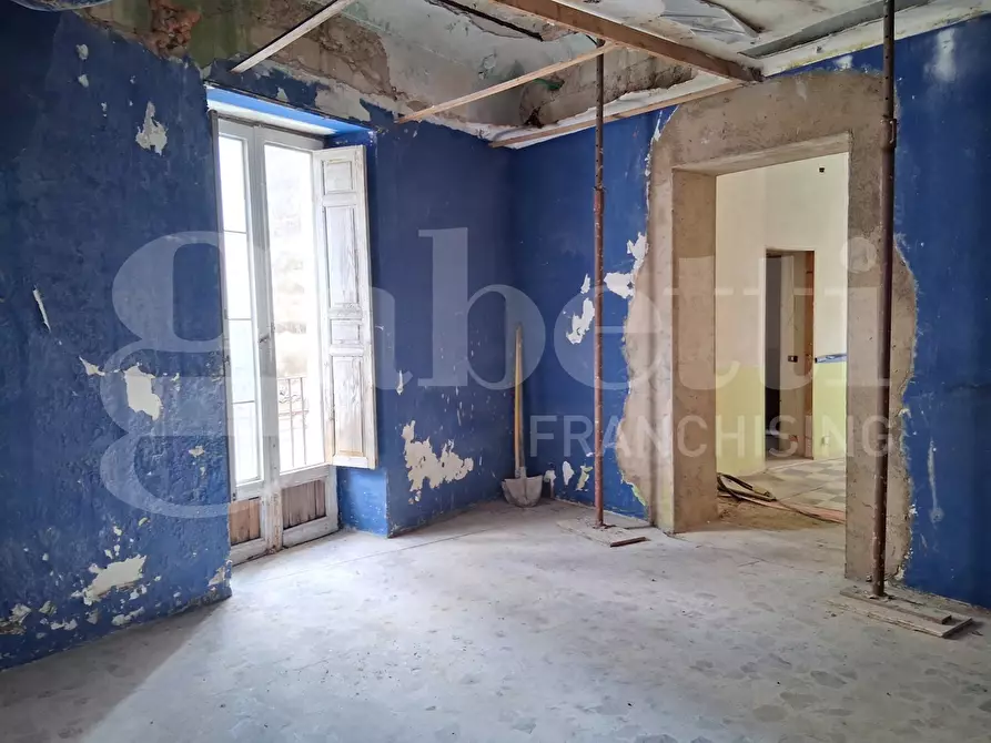 Immagine 8 di Palazzo in vendita  in Via Felicia SchininÃ , 216 a Ragusa