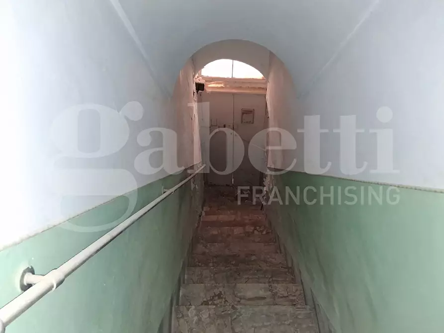 Immagine 20 di Palazzo in vendita  in Via Felicia SchininÃ , 216 a Ragusa