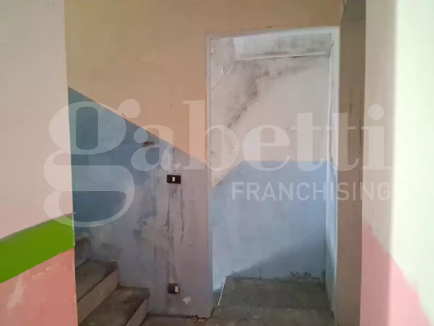 Immagine 18 di Palazzo in vendita  in Via Felicia SchininÃ , 216 a Ragusa