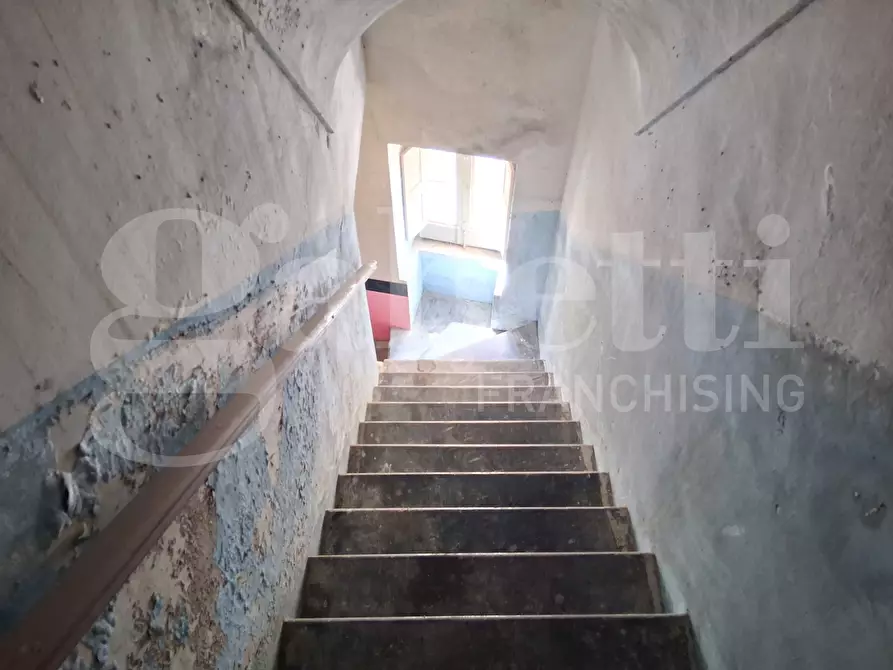 Immagine 14 di Palazzo in vendita  in Via Felicia SchininÃ , 216 a Ragusa