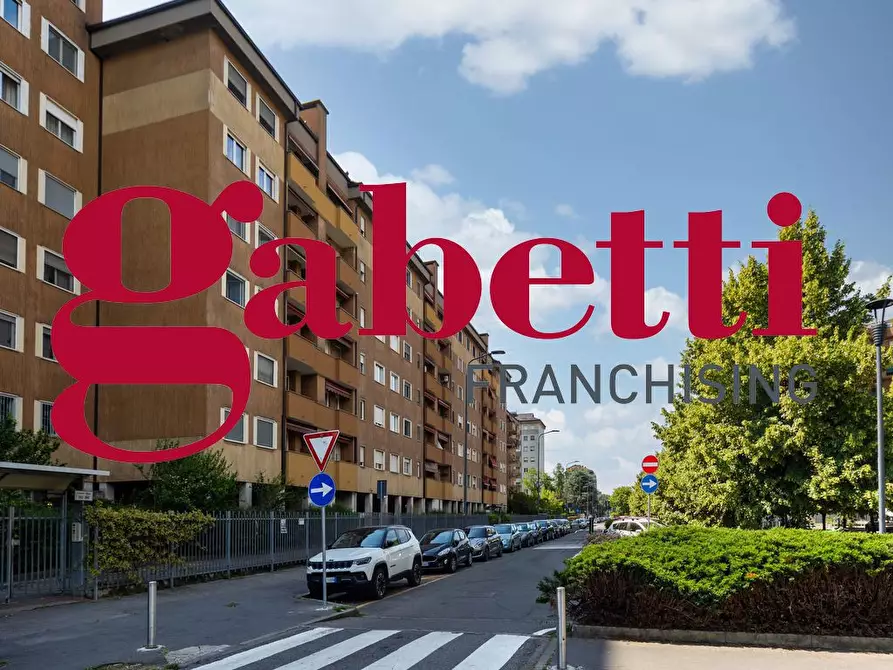 Immagine 1 di Appartamento in vendita  in Viale SUZZANI, 284 a Milano
