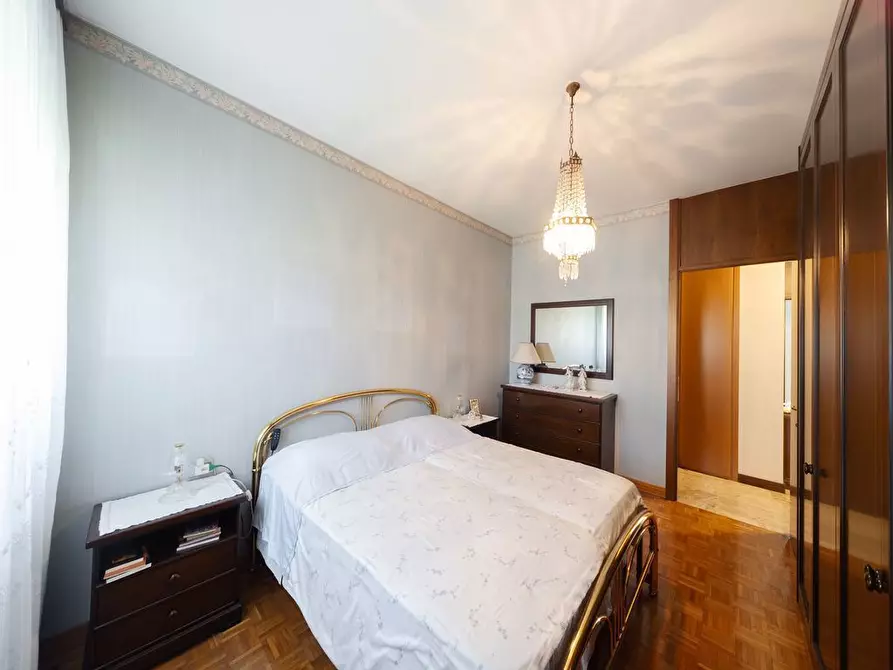 Immagine 9 di Appartamento in vendita  in Viale SUZZANI, 284 a Milano