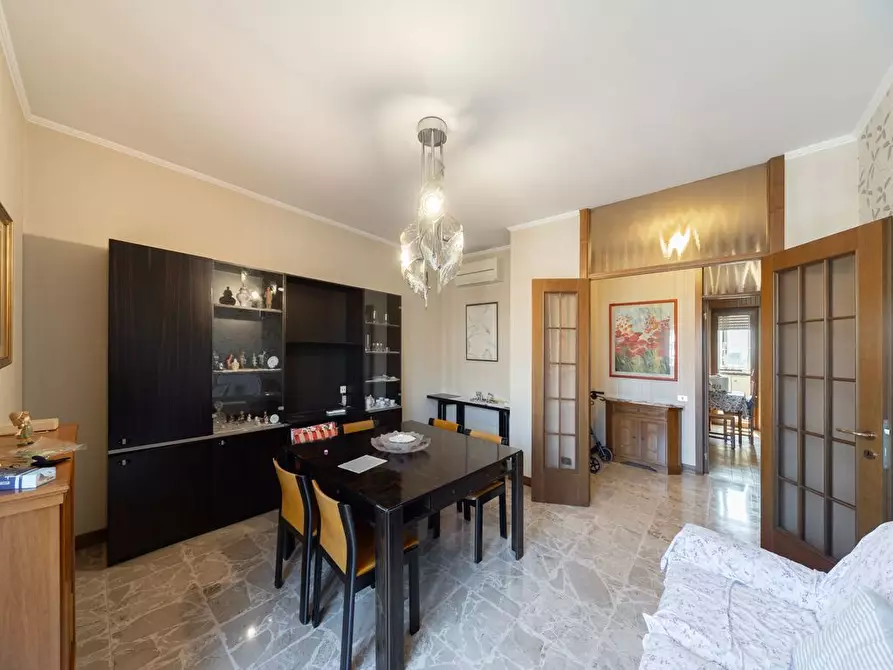 Immagine 3 di Appartamento in vendita  in Viale SUZZANI, 284 a Milano